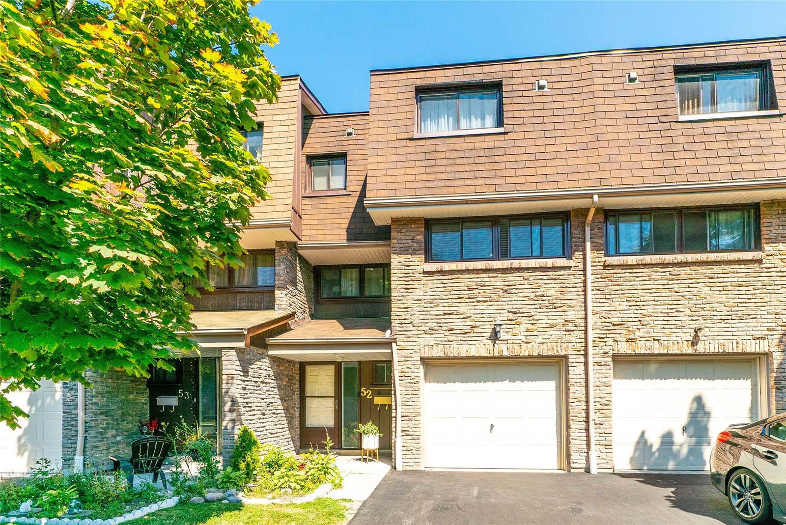 1958 Rosefield Townhomes exterior