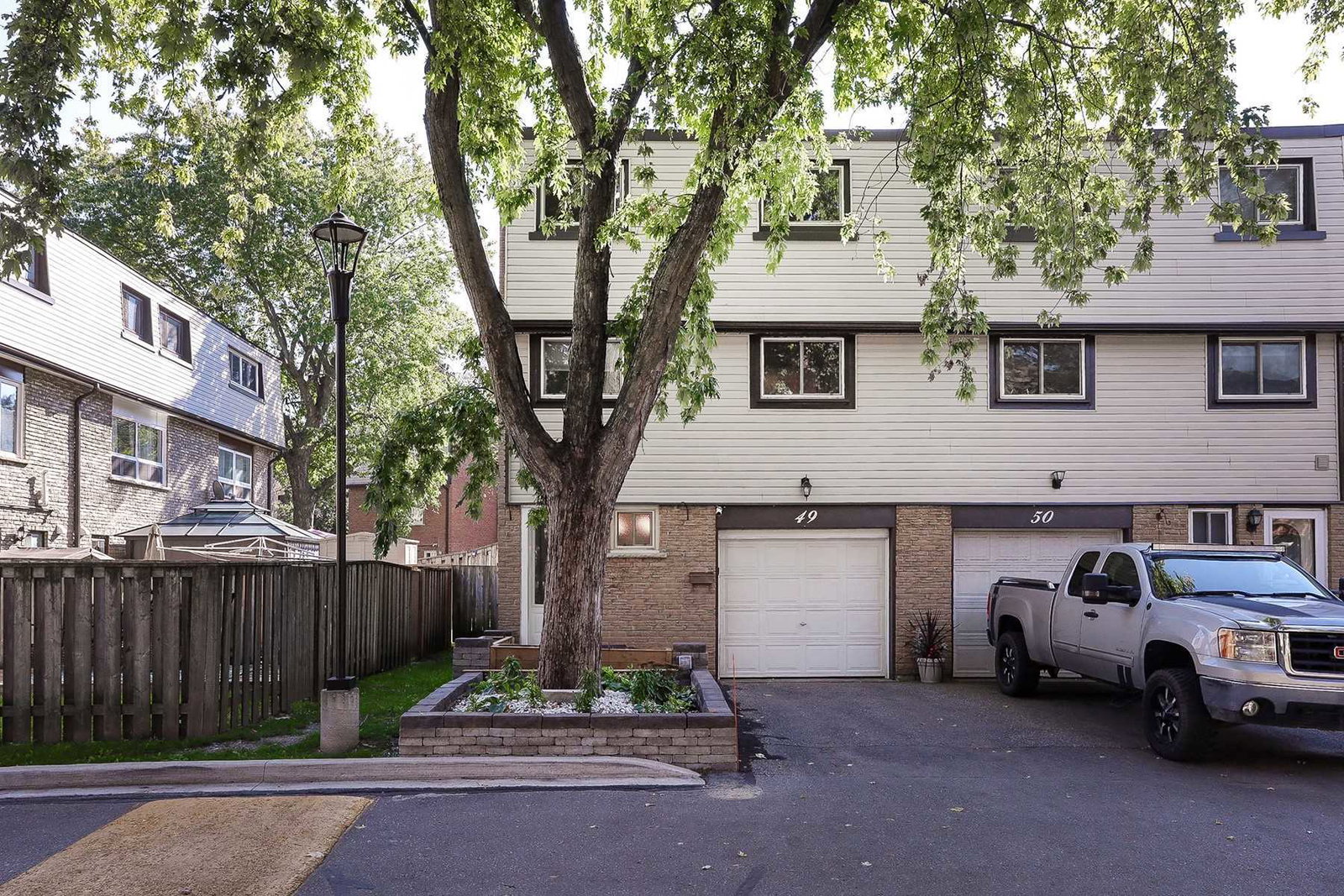 1945 Denmar Townhomes condo