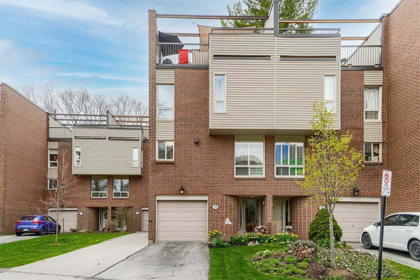 Treetop Estates Townhomes condo building exterior