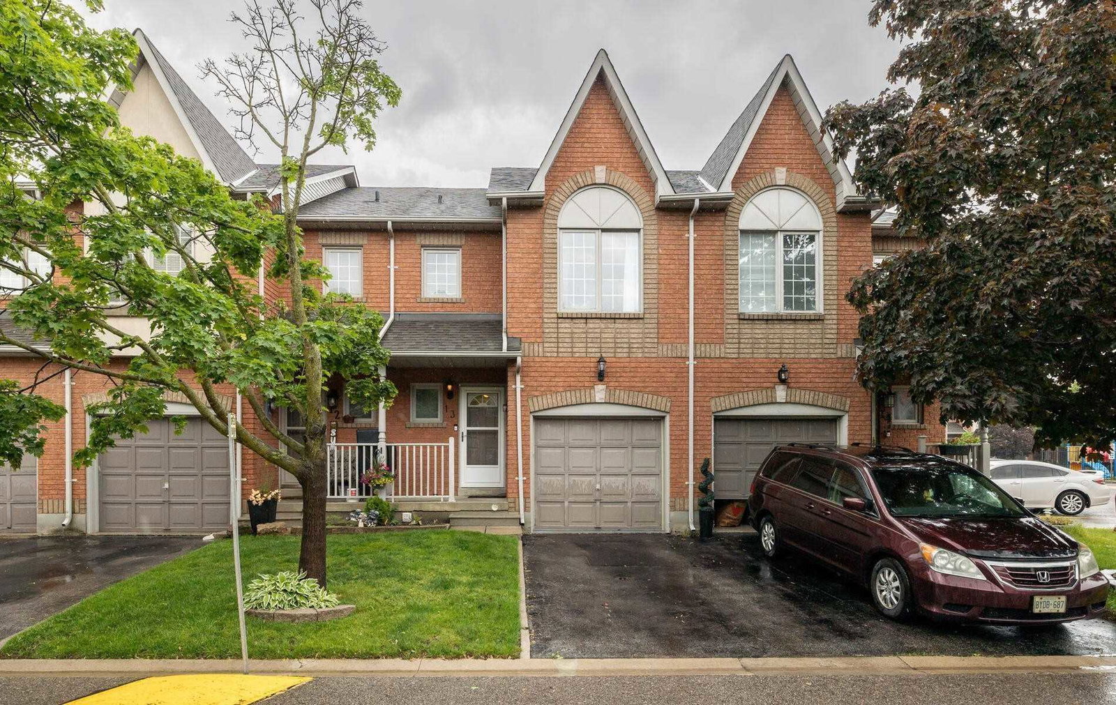 1867 Kingston Road Townhomes condo