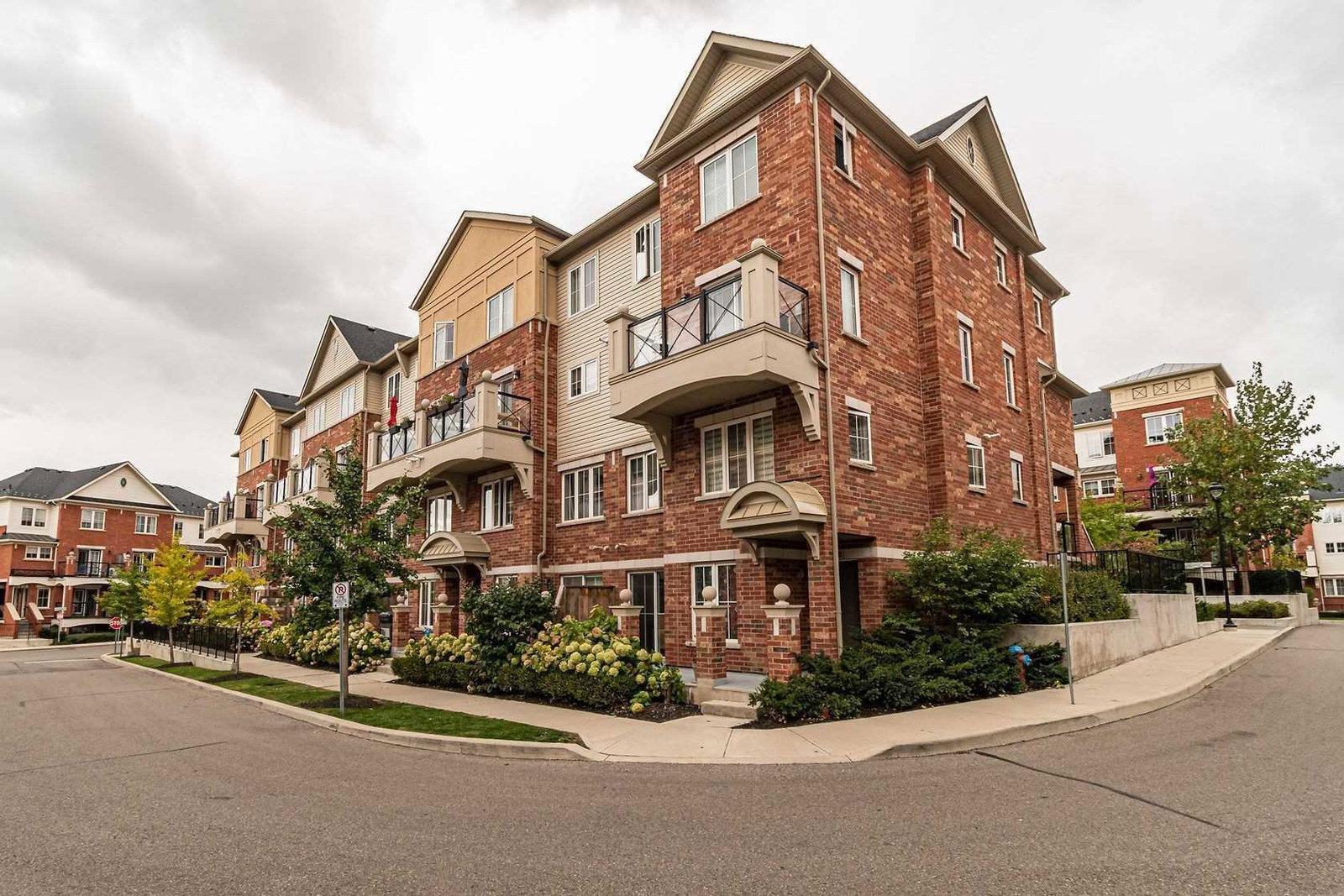 Waterlilies Phase 3 Townhomes condo
