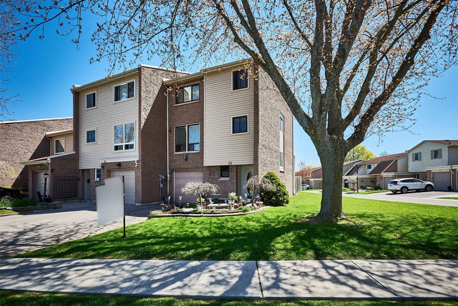 Clover Ridge Drive Townhomes condo