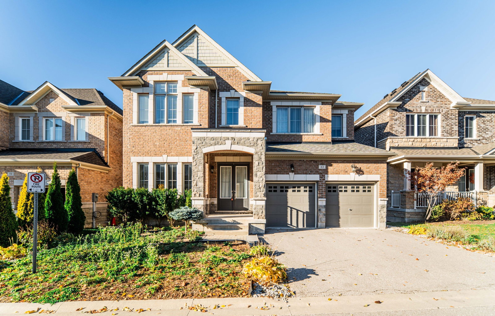 63 Ken Sinclair Crescent condo building exterior