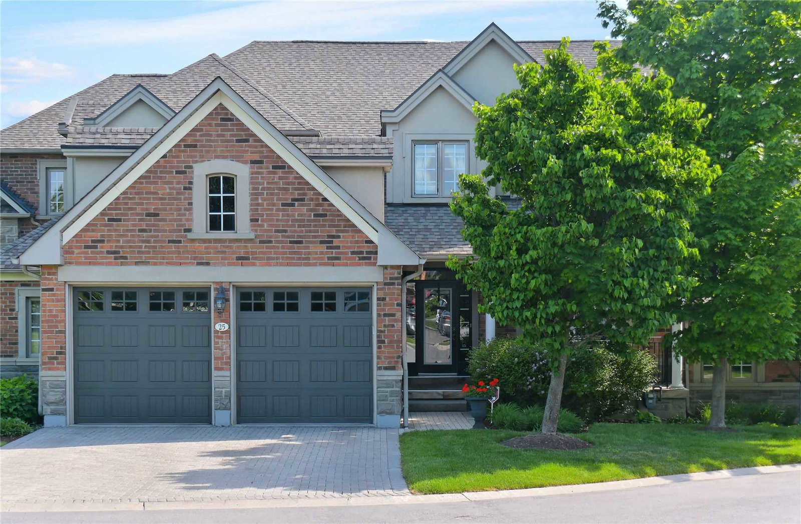 Wycliffe Gardens Townhomes condo