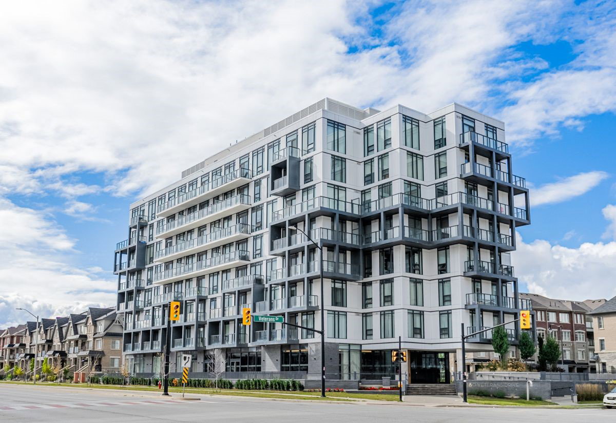 M Condos exterior