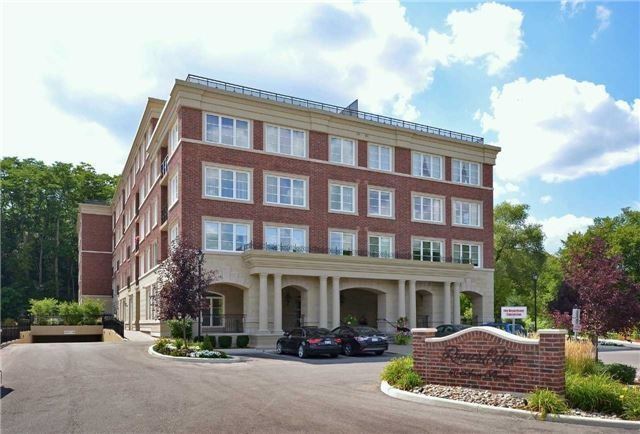 River's Edge Condos exterior
