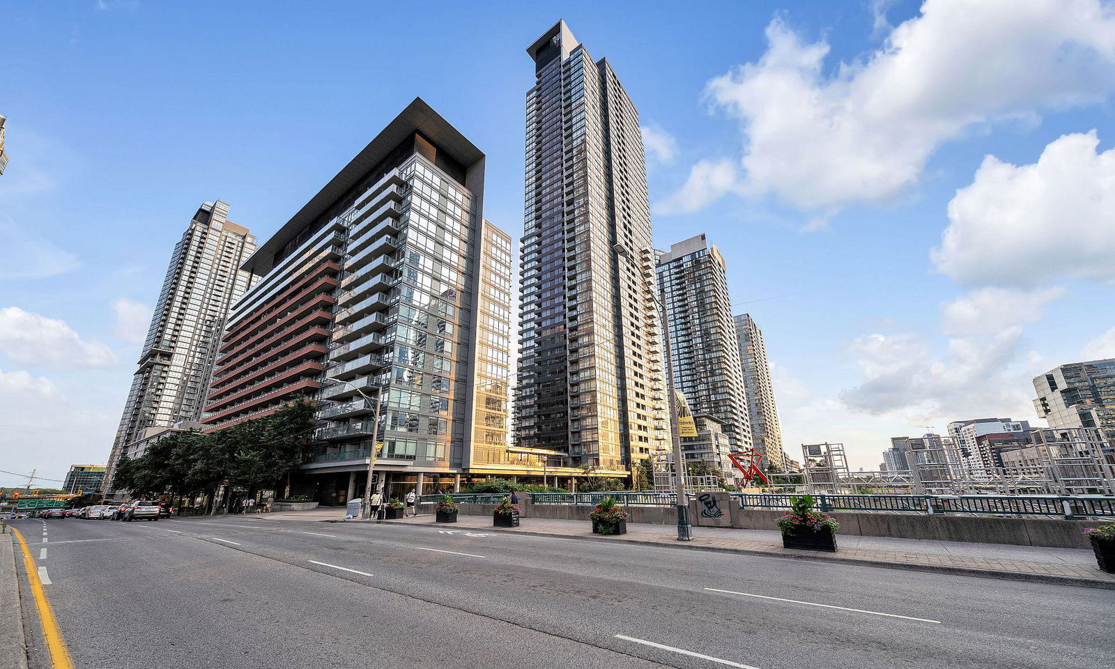 Neo - CityPlace condo