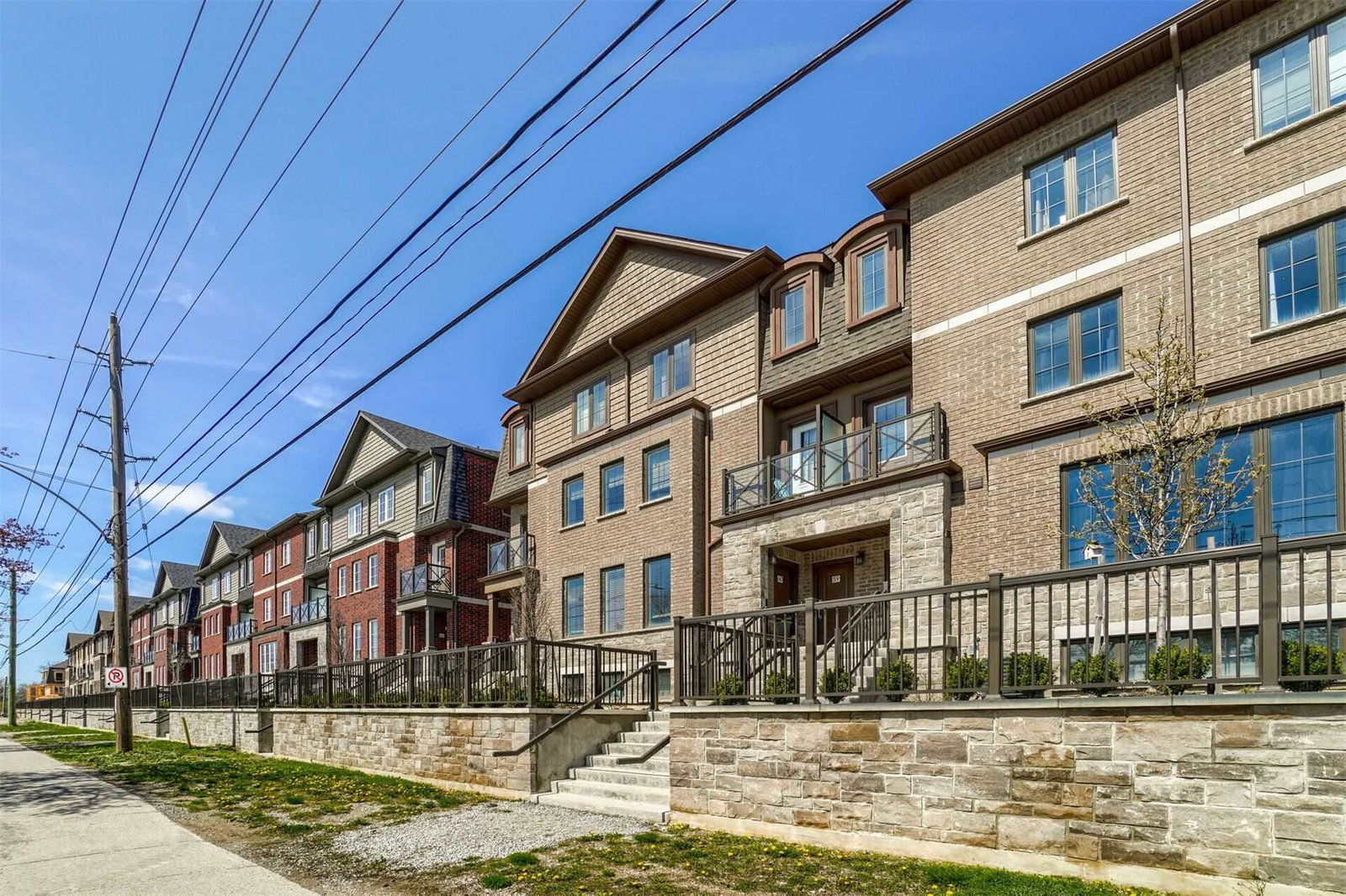 Abbeys on the Sixteenth Townhomes condo