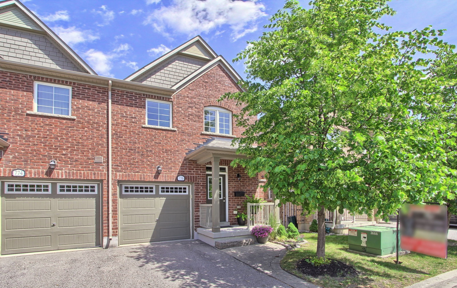 Daniels Highlands Townhomes condo