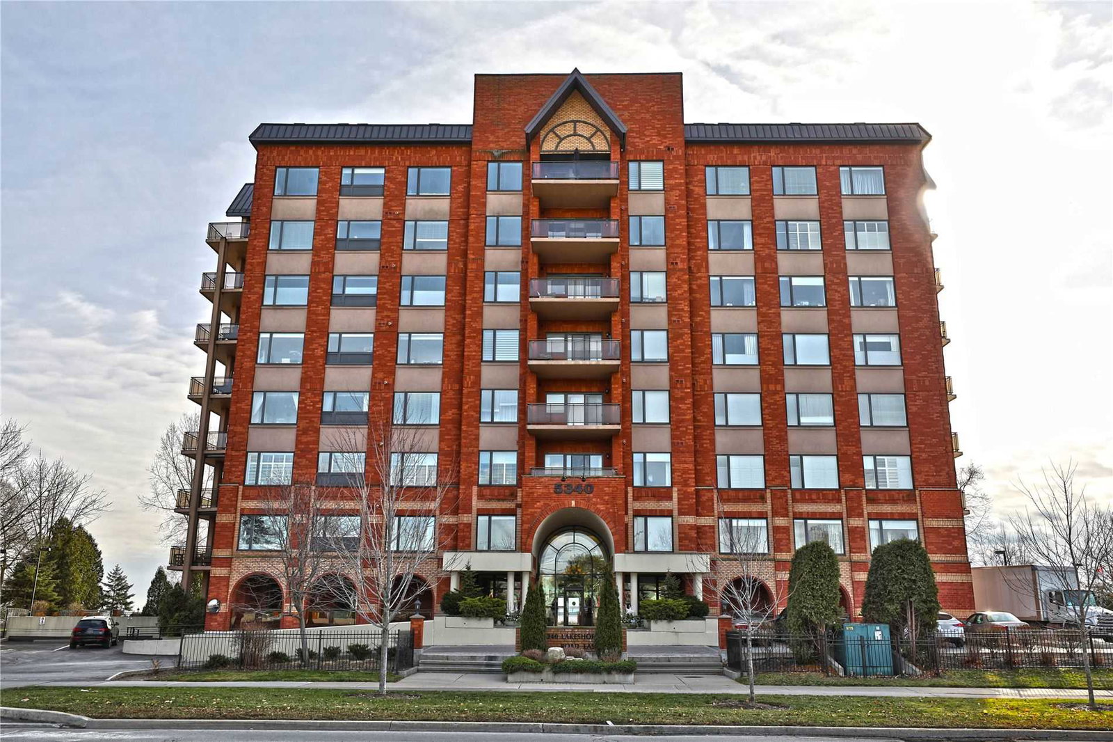 Brants Landing East Condos exterior