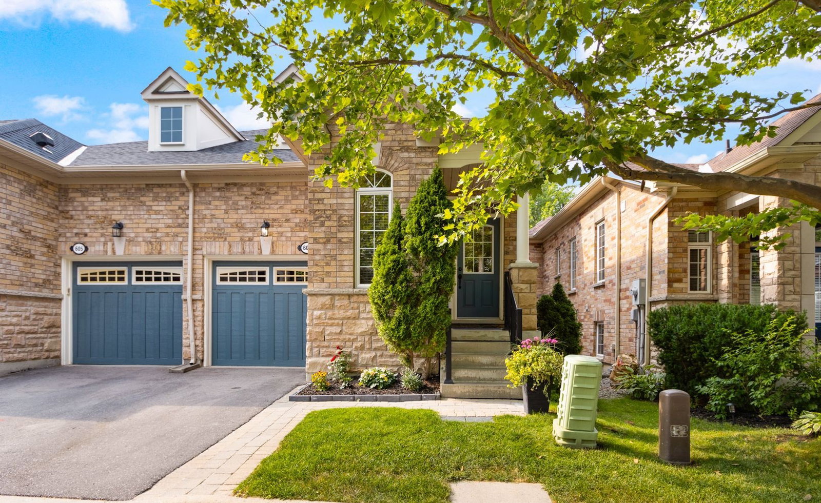 Upper Stonehaven condo