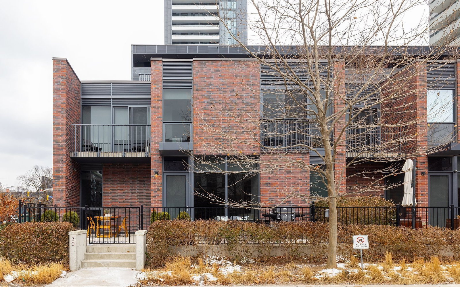 30 Wyatt Avenue exterior