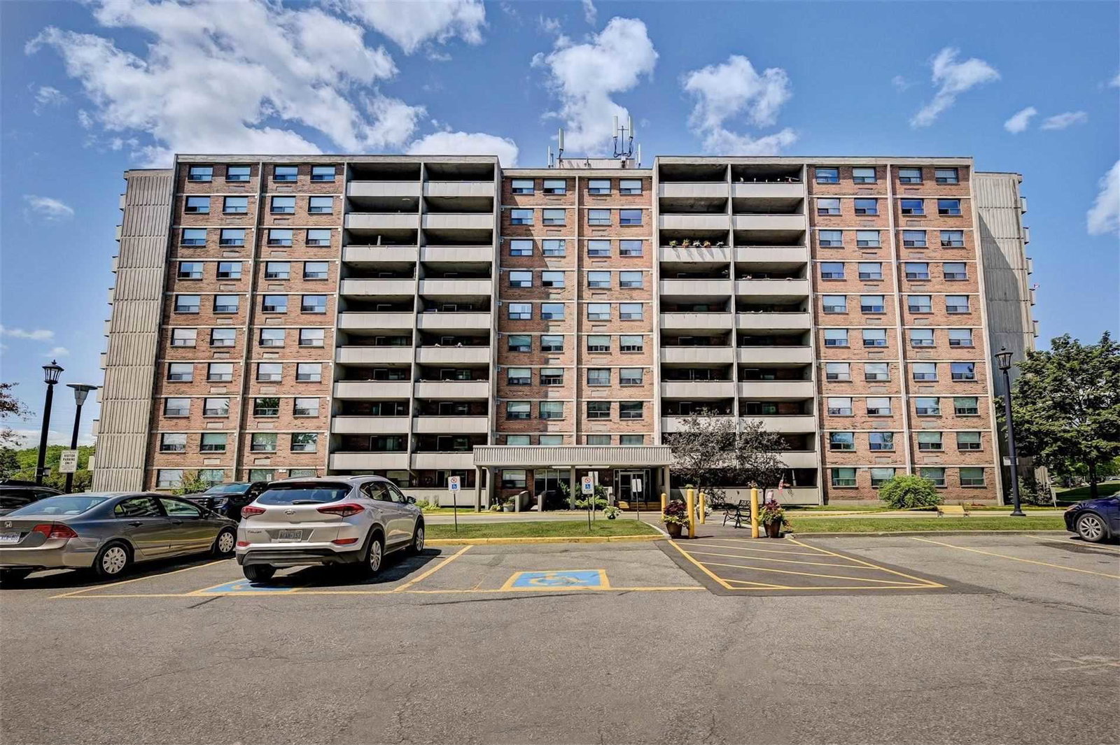 20 William Roe Condos condo