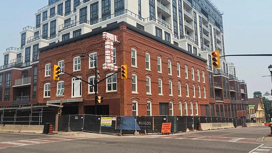 The Residences of the Hotel McGibbon exterior