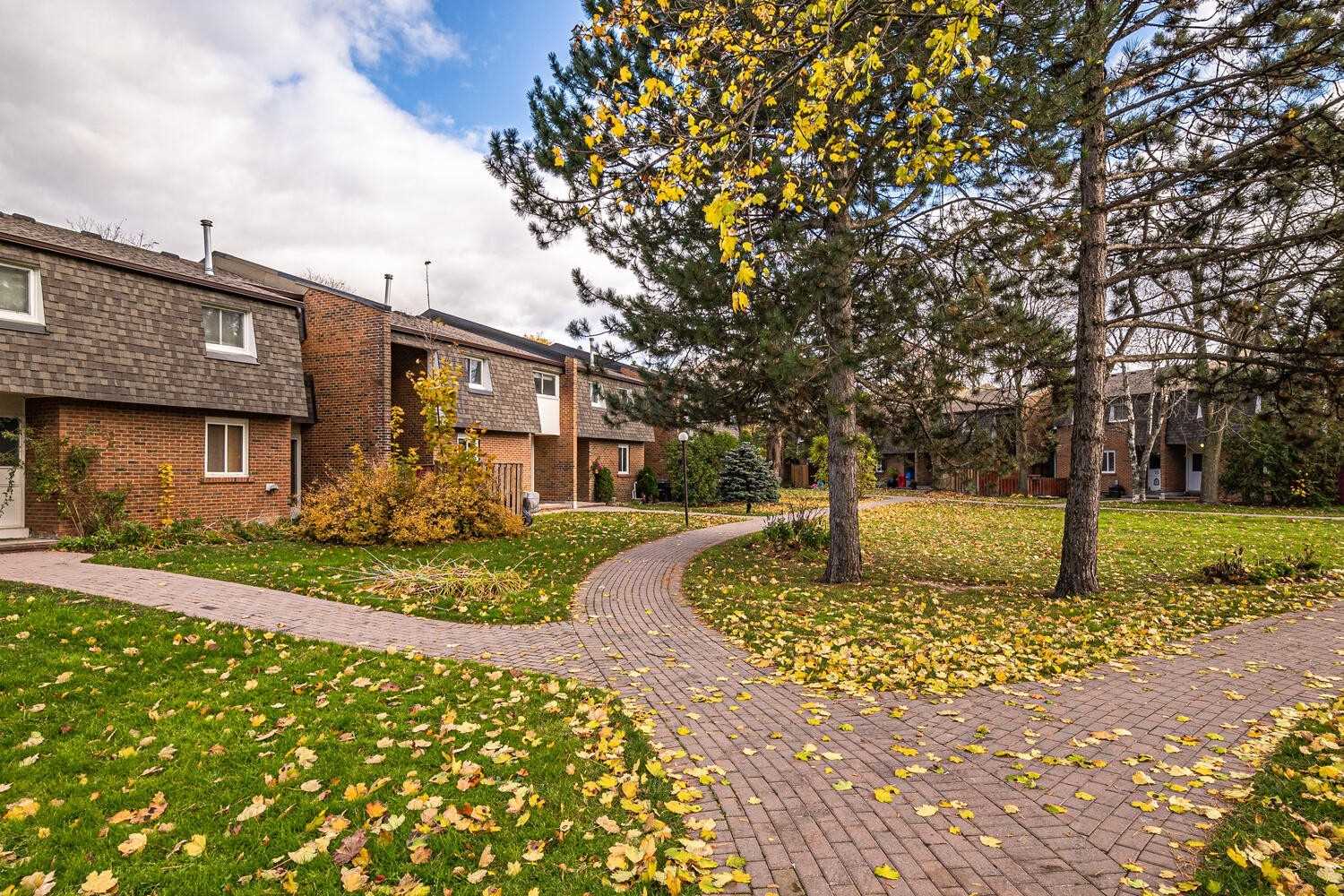 101-109 Dovedale Drive Townhomes condo