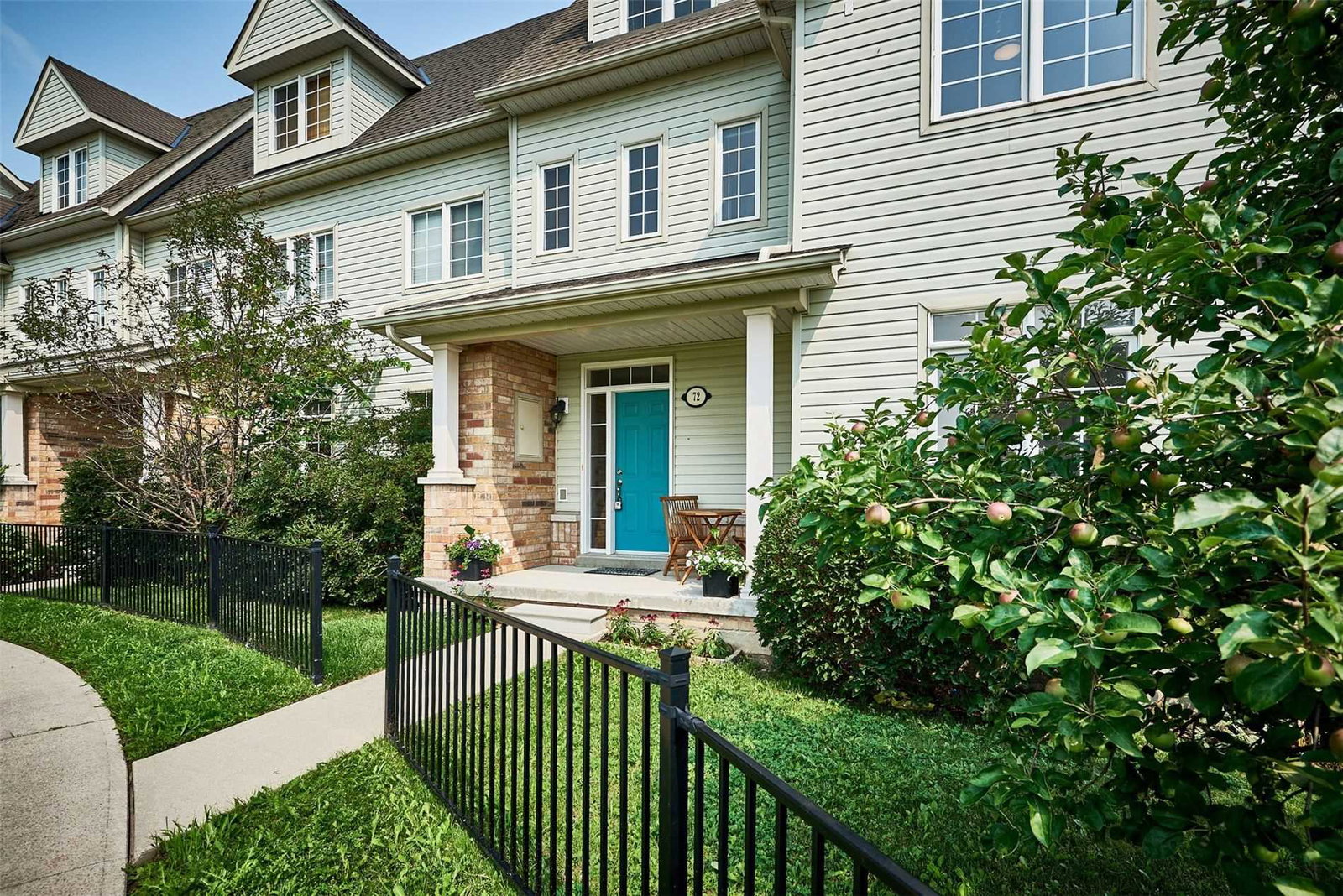 Parkside Walk Townhomes condo