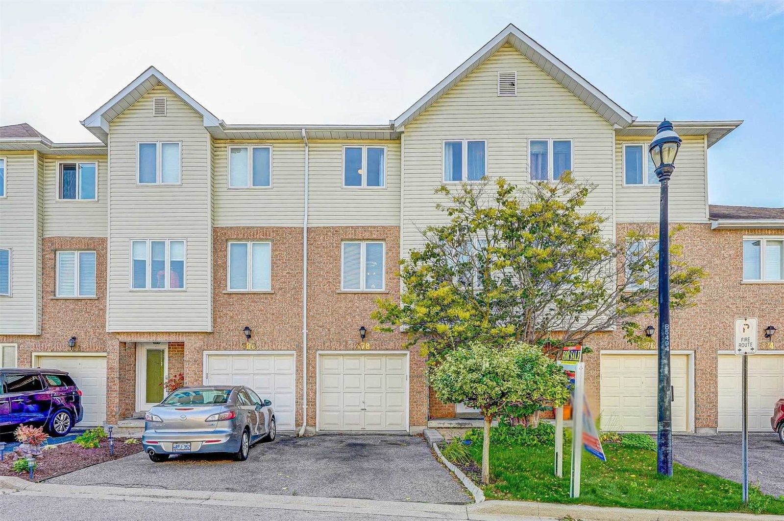 Riddell Court Townhomes condo
