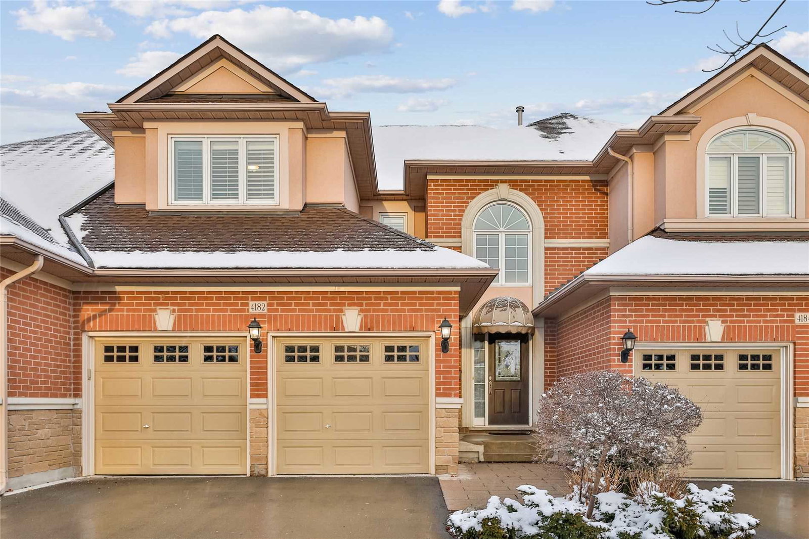 Stonebridge Estates Townhomes condo
