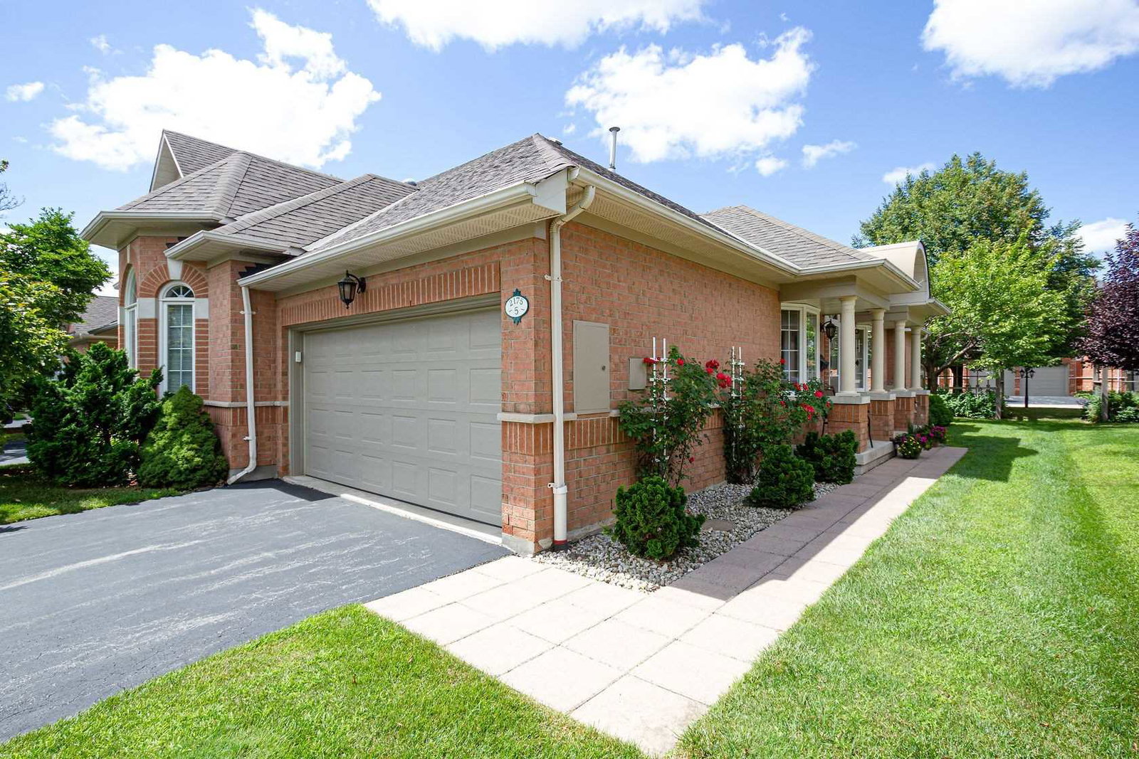 Country Club Manor Townhomes condo