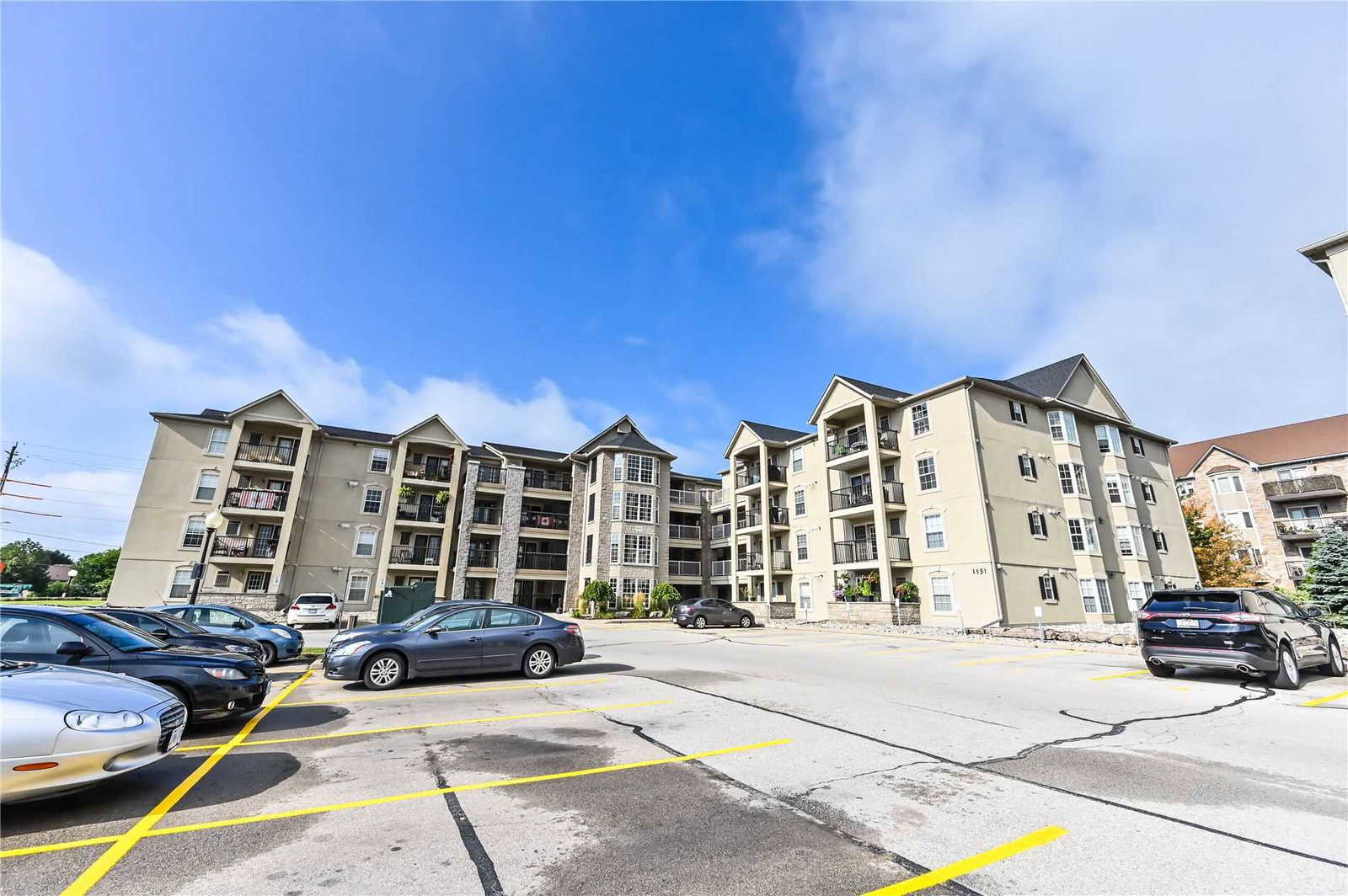 Wedgewood Condominiums condo