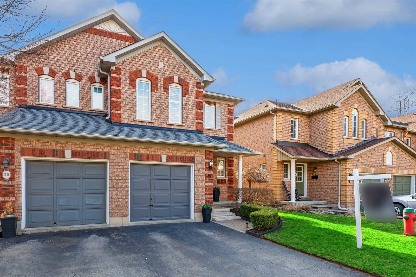Walker's Glen Townhomes exterior