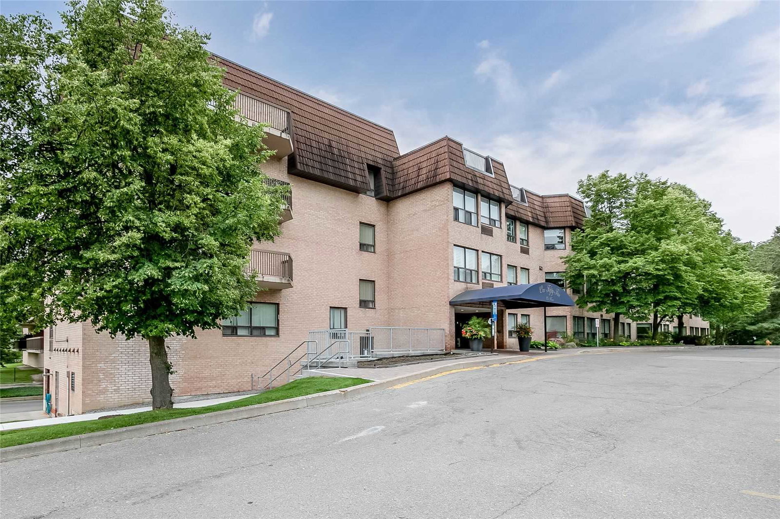 Heritage North Condos condo