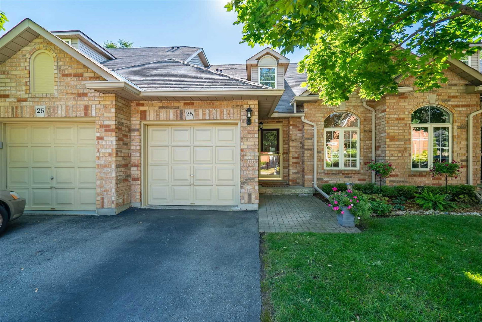 Sterling Walk Townhomes condo