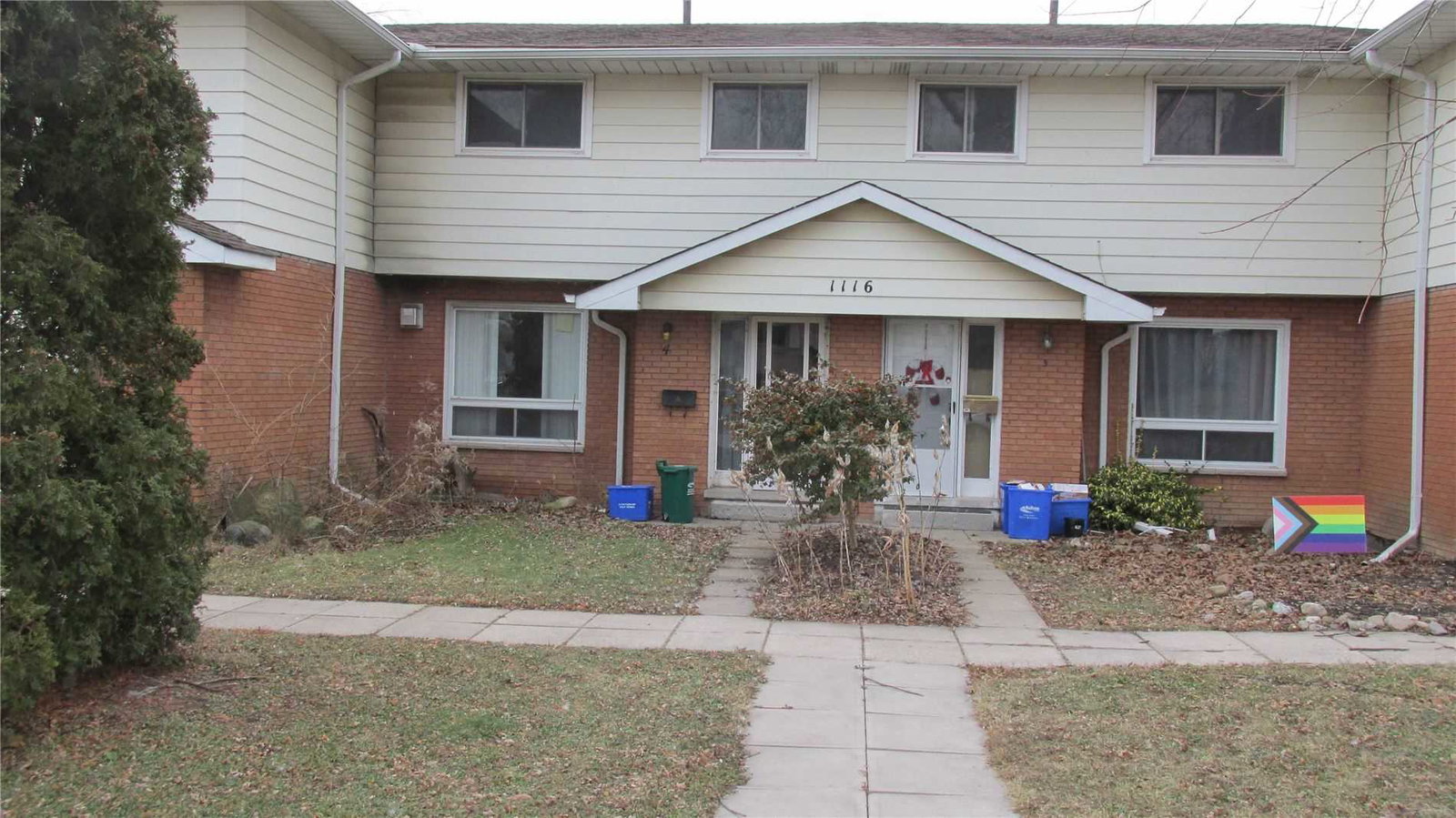 2377 Industrial Townhomes condo building exterior