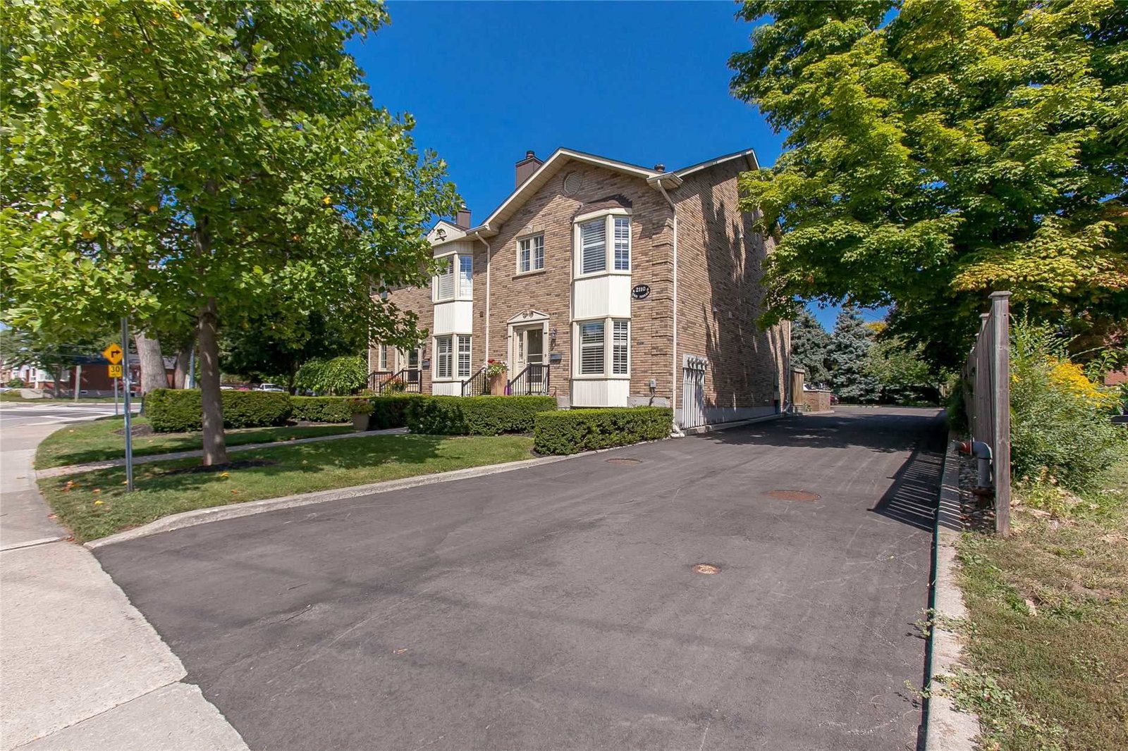 2110 New Street Townhomes exterior