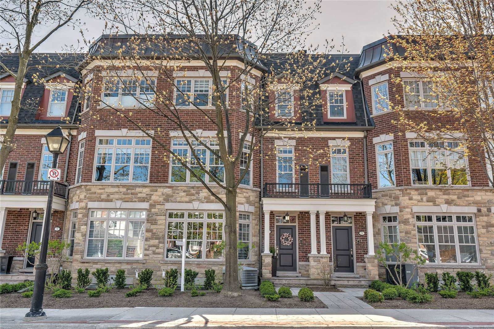 2061 Maria Street Townhomes exterior