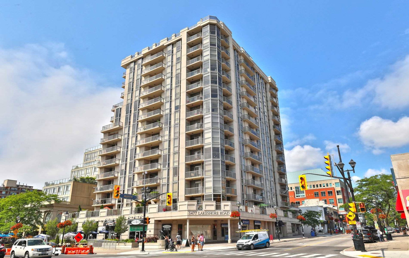 Bunton's Wharf Condos exterior