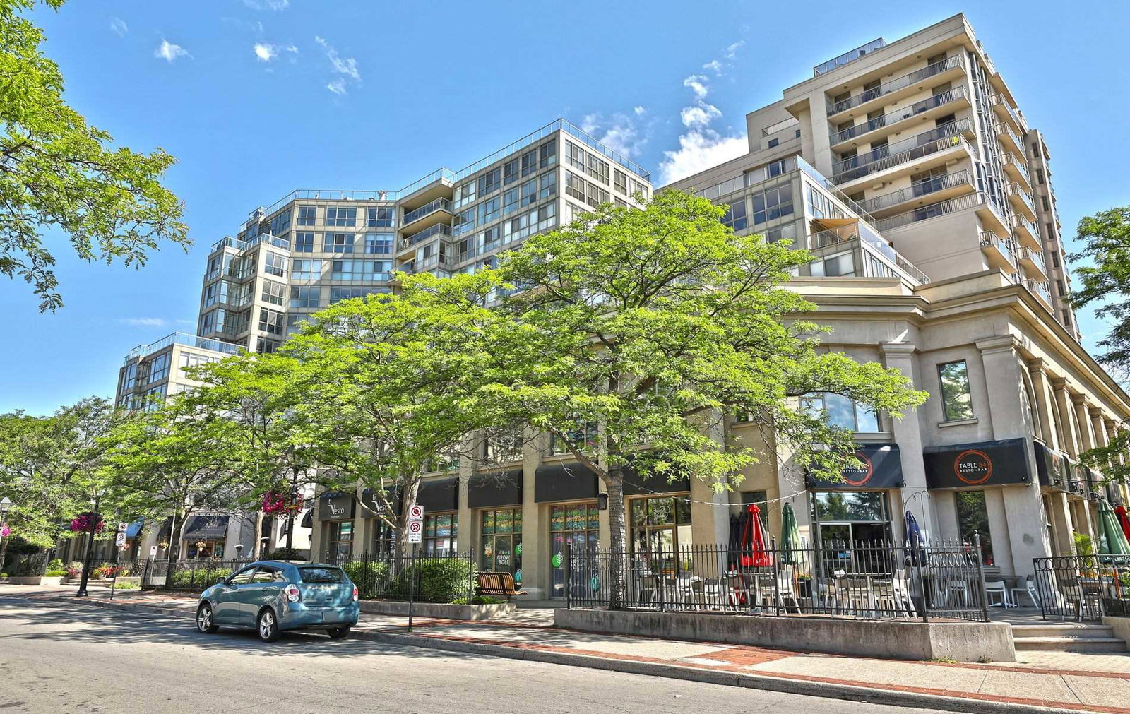 Harbourview Residences Condos condo