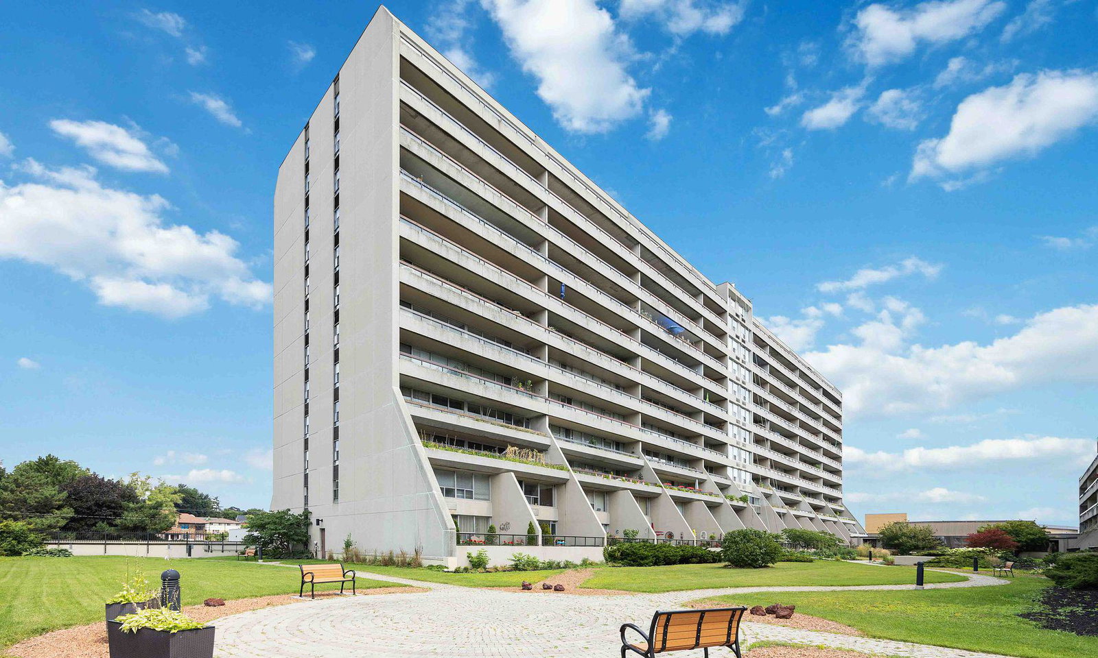 Mclaughlin Square Condos condo