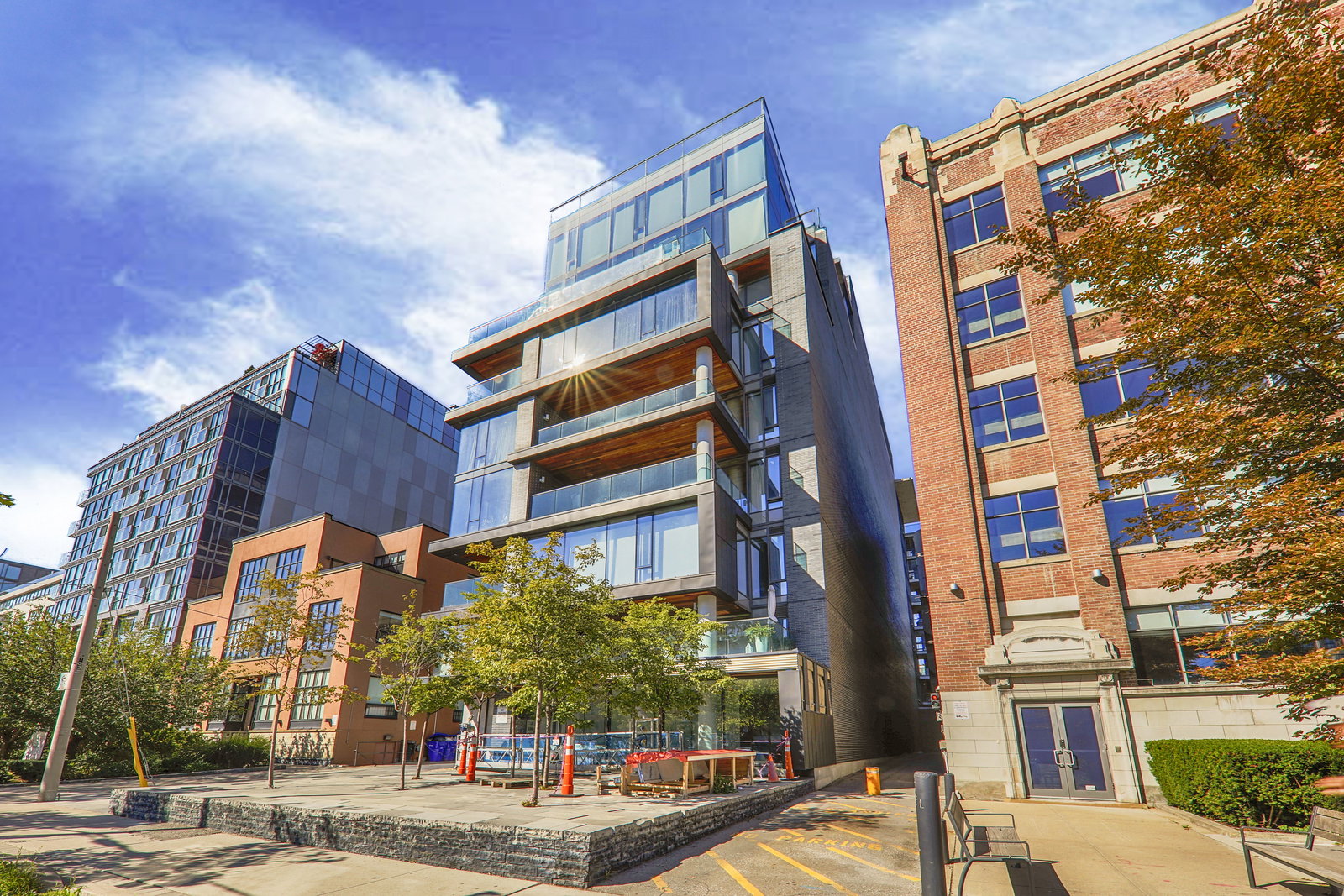 500 Wellington West condo building exterior