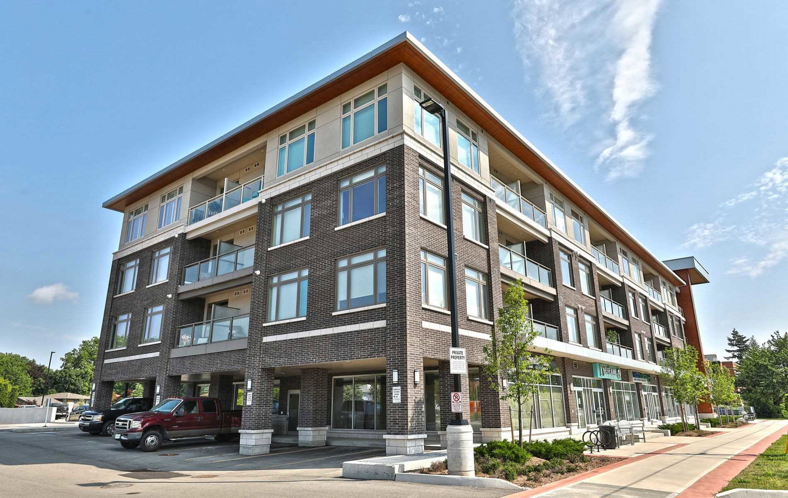 Jazz Condos exterior