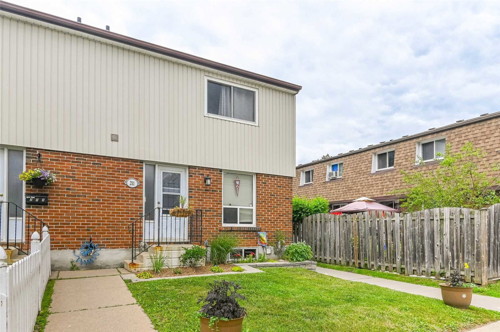 153 Kingham Road Townhomes condo