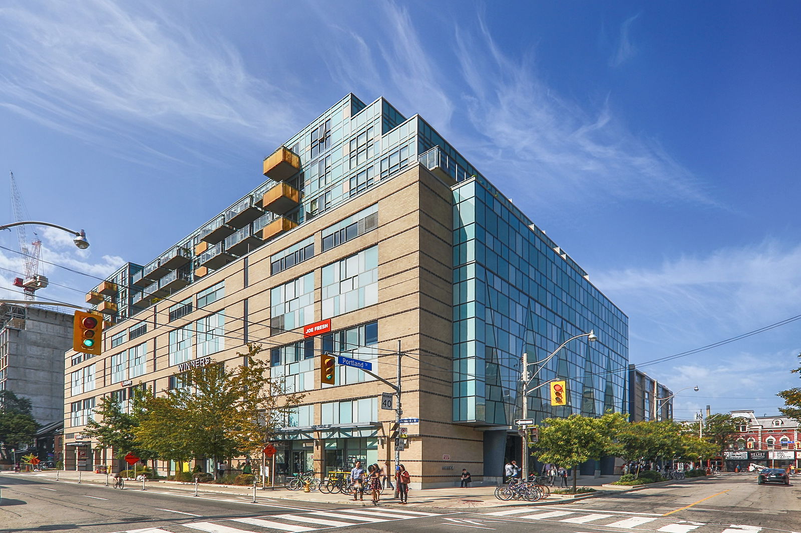 Queen & Portland Loft + Condo Residences exterior