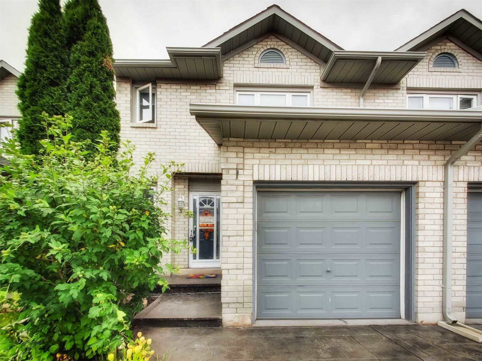 One Royalwood Court Townhomes condo