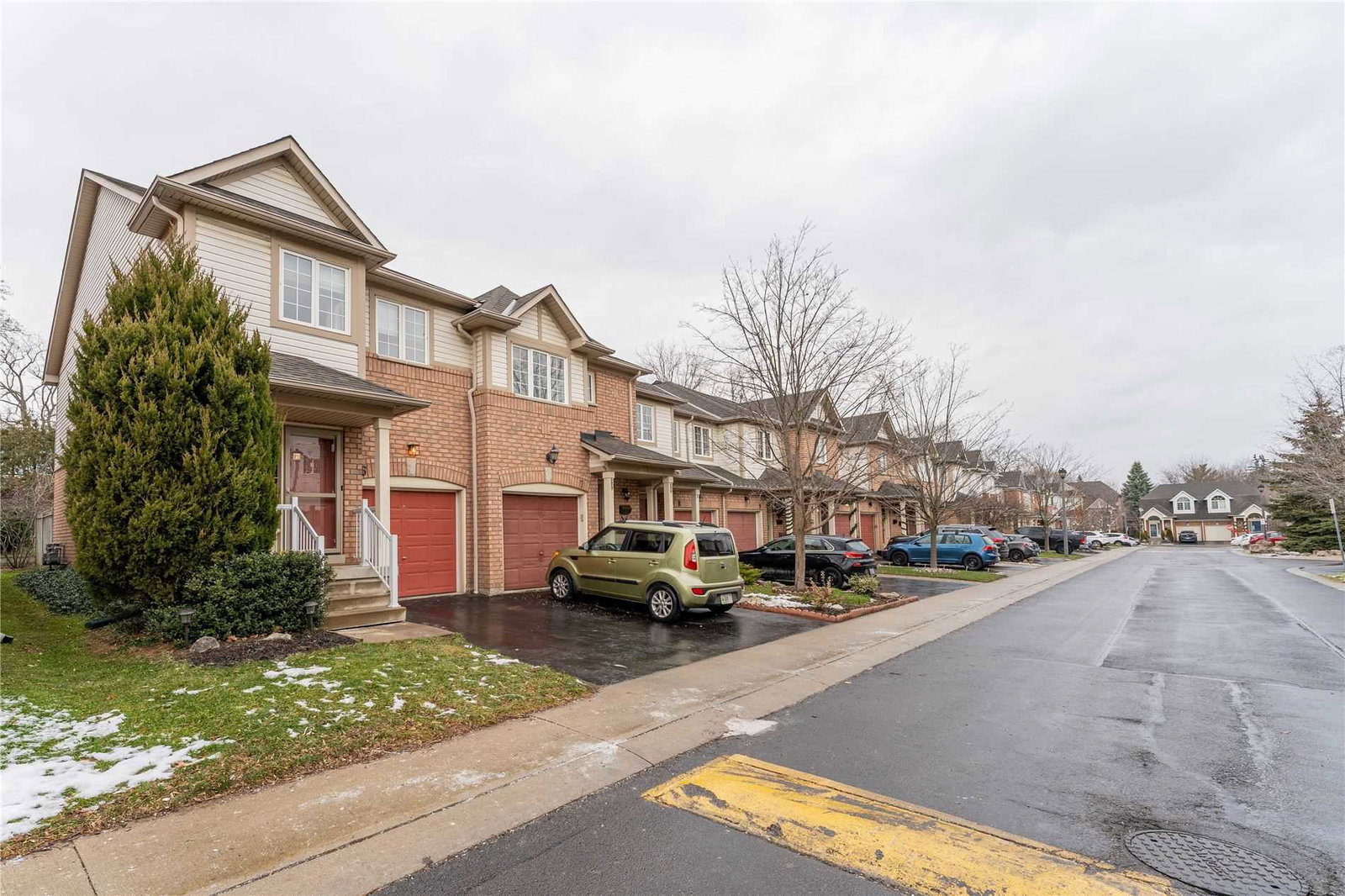 710 Spring Gardens Road Townhomes exterior