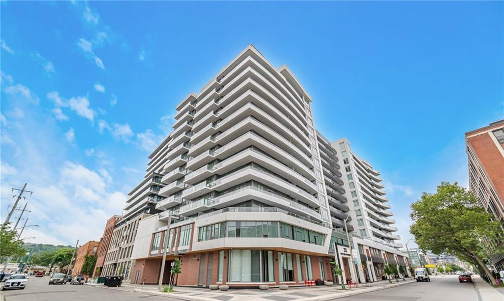 KiWi Condos exterior