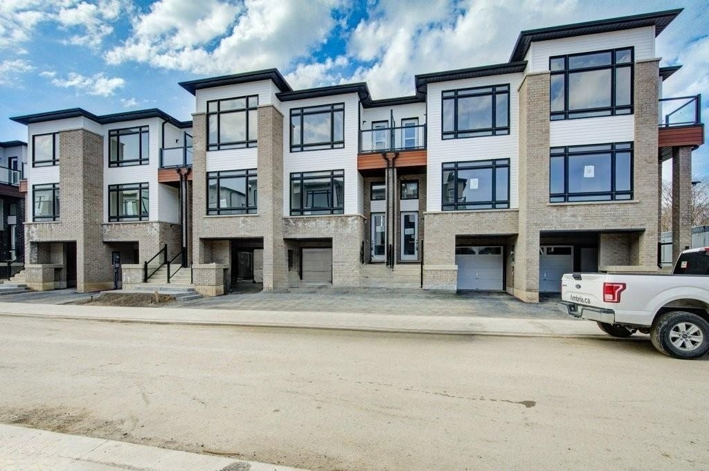 Glenridge Heights condo