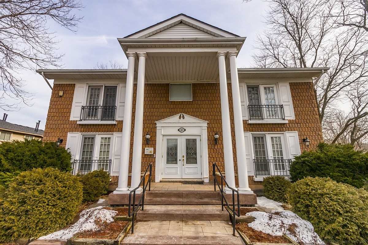 267 Mount Albion Road Condos exterior