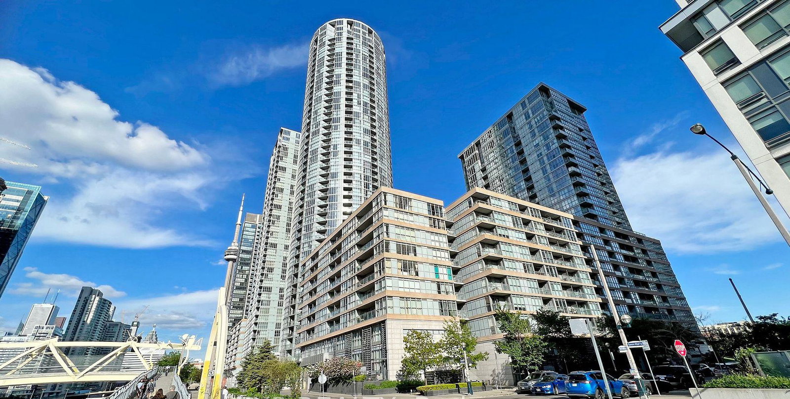 Parade ll - CityPlace condo