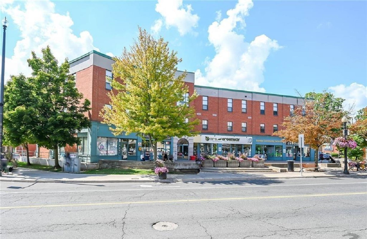 2 King Street West condo building exterior