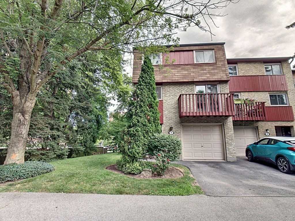 1967 Main West Townhomes condo