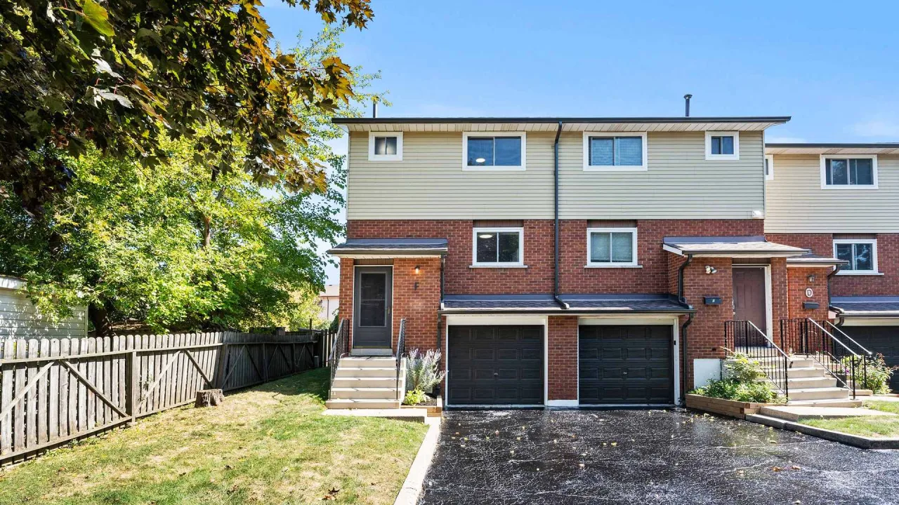 924 Mohawk Townhomes condo