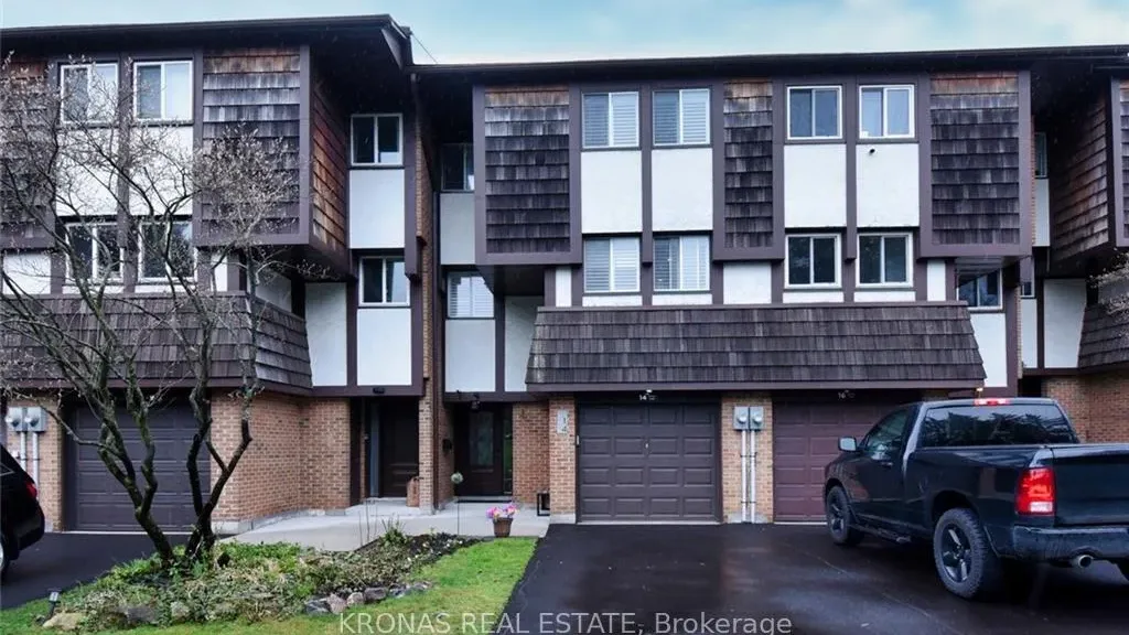 Thistle Lane Townhomes exterior