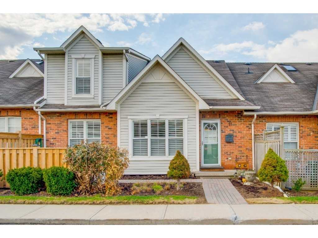 Meadowcreek Townhomes exterior
