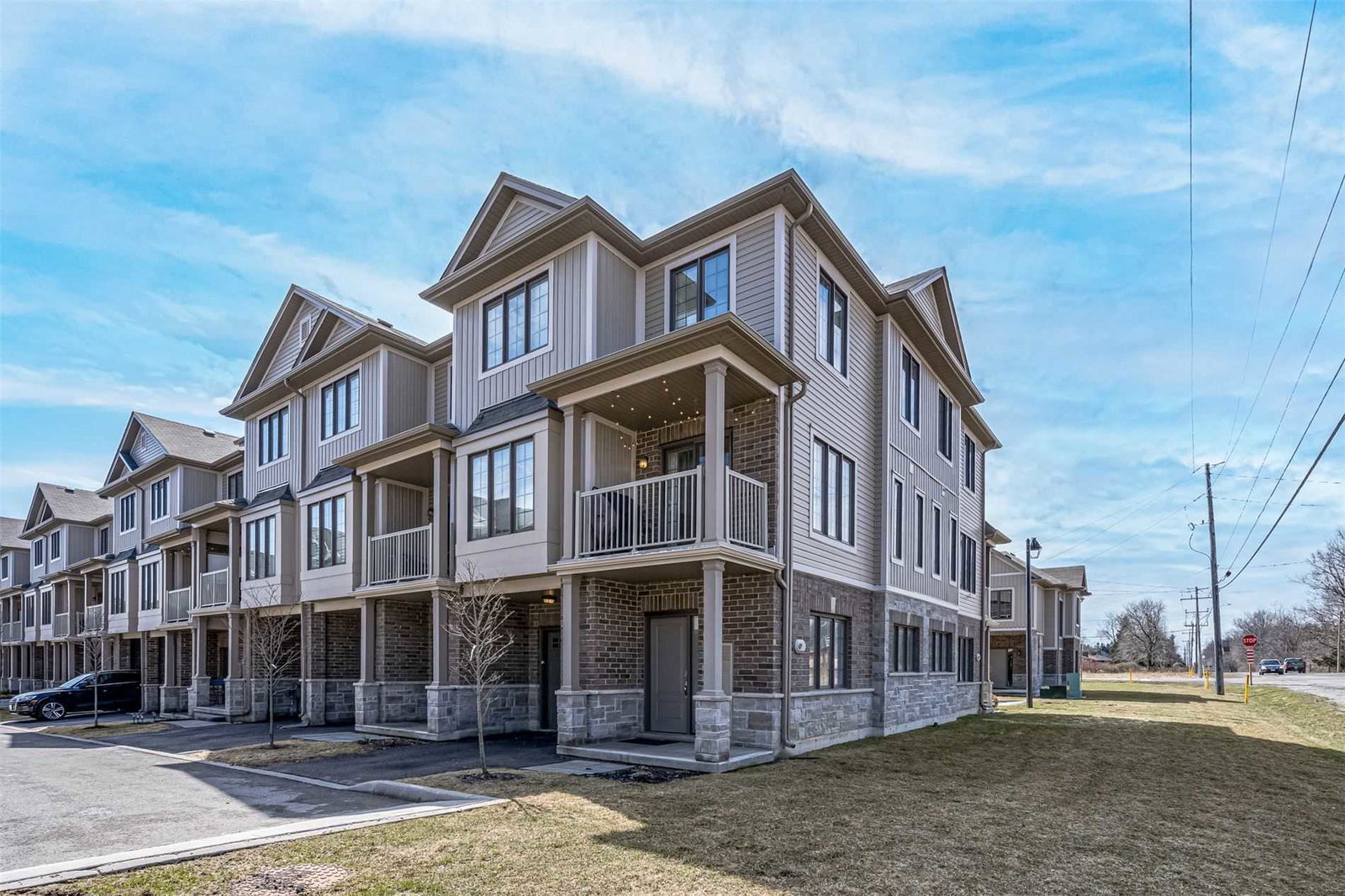 377 Glancaster Road Townhouses exterior