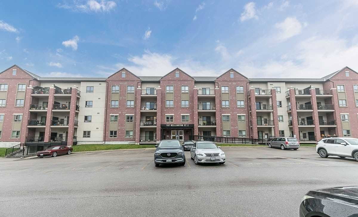 Banting Square condo